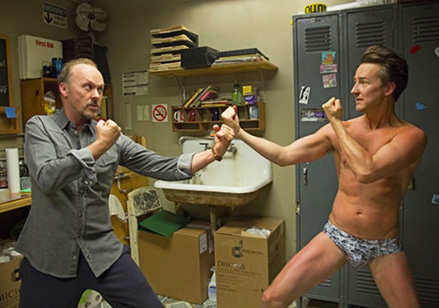 Michael Keaton y Edward Norton en Birdman